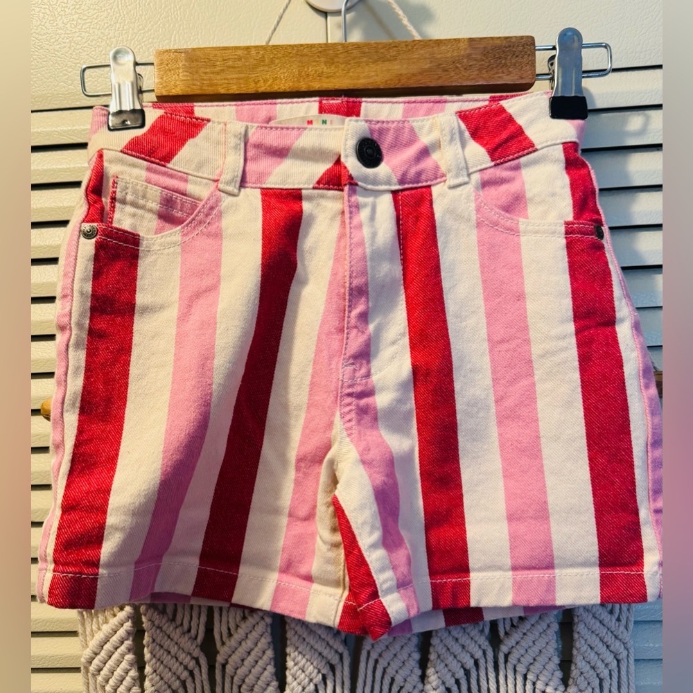 MINI BODEN Girls Red and Pink Striped Denim Shorts Sz 7-8 years old